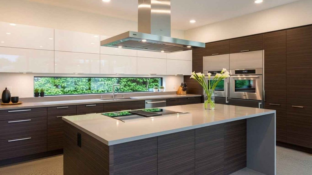 High-Contrast Glossy and Wood Grain