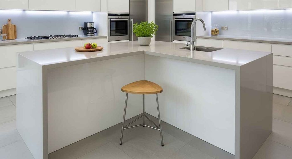 Stools That Fit in Narrow Corners