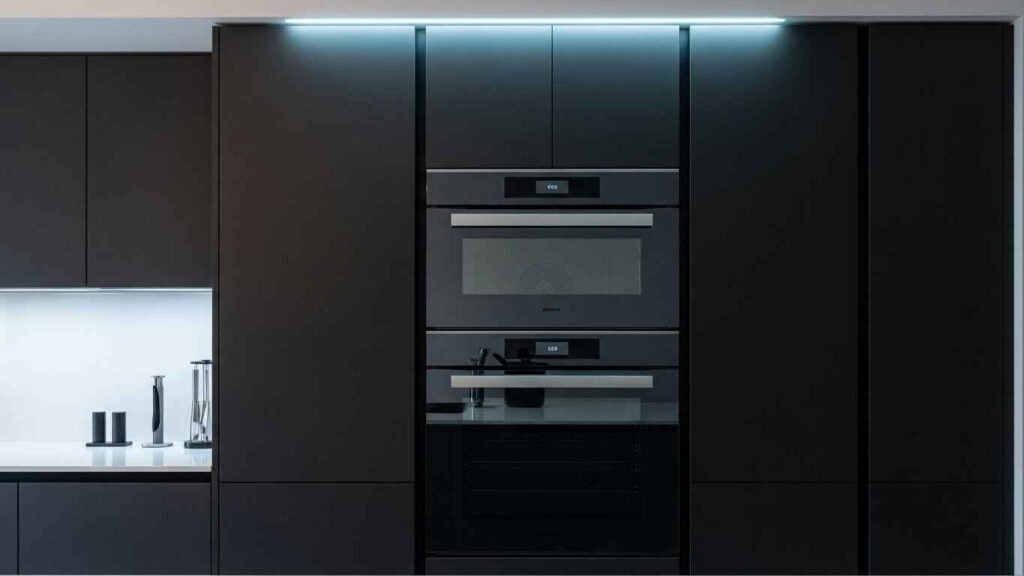 Streamlined Built-In Ovens