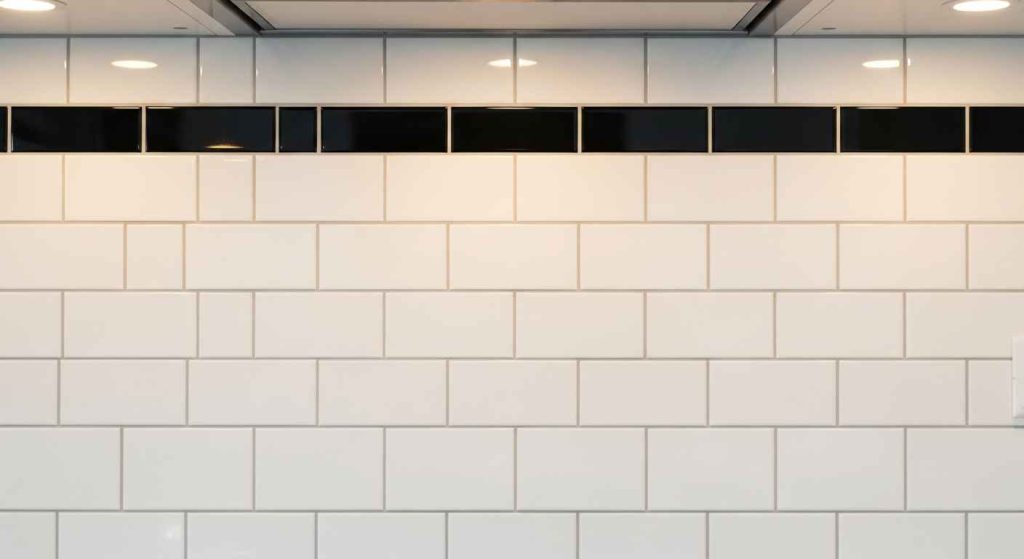 The Classic Subway Tile Border