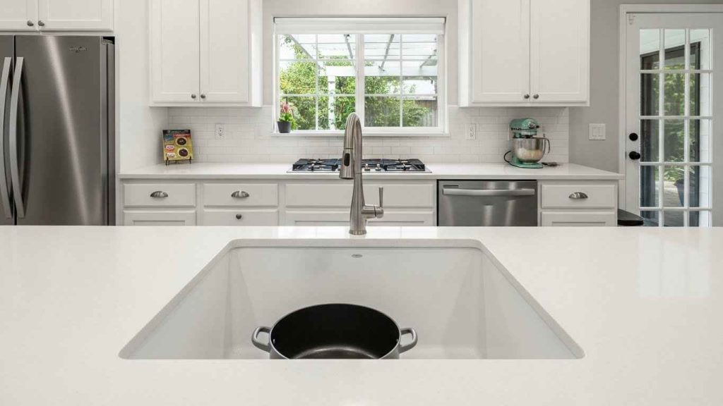White Sinks with a Deep Basin